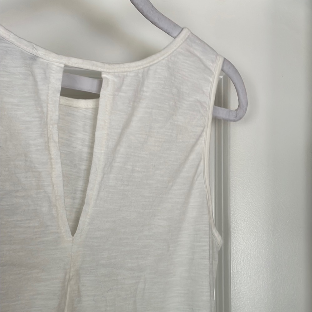 Pistache Cream Tank Top - Picture 5 of 7
